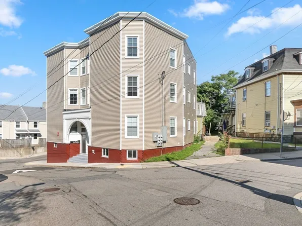 36-38 Regent St, Roxbury, MA 02119