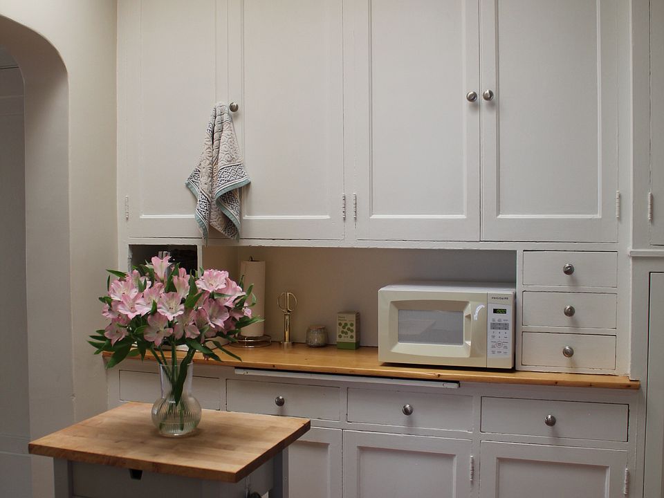 Lovely Kitchen with Sky Light
