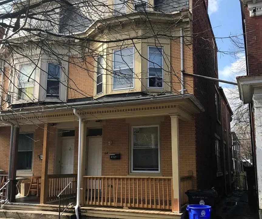 64 N 18th St