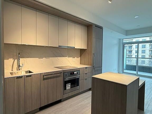 5th image of 6 Greenbriar Rd #326