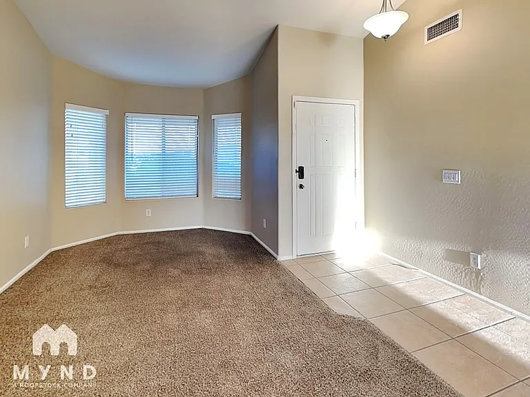 38587 N Jonathan St — Photo 8
