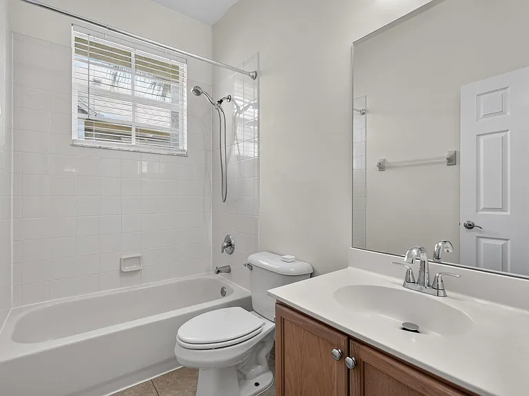158 W Thatch Palm Cir — Photo 30