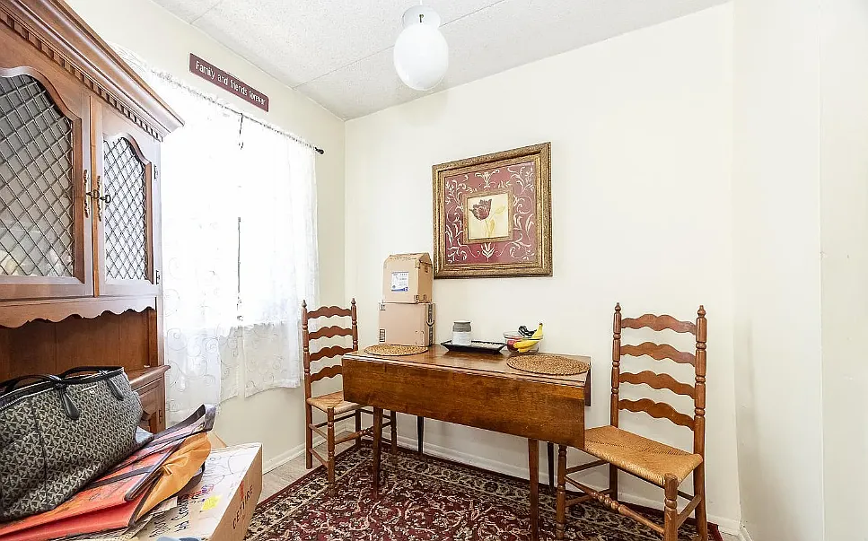 2 bed, 900 sqft, $1,550 — Photo 2