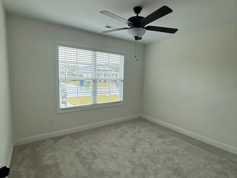 1321 Egrets Point — Photo 17