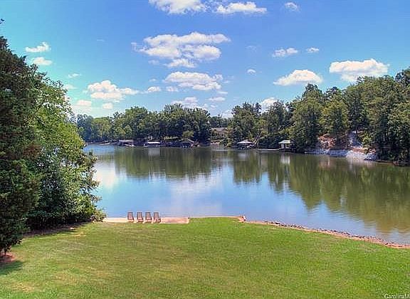 5th image of 5800 Burke Dr