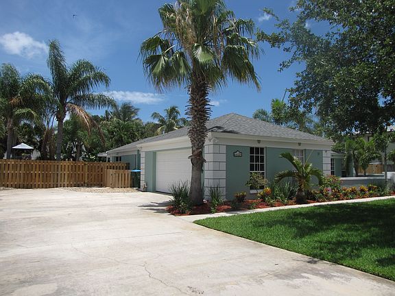 2nd image of 602 Hibiscus Trl