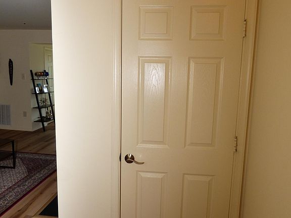 4th image of 2519 McVeary Ct #9AE