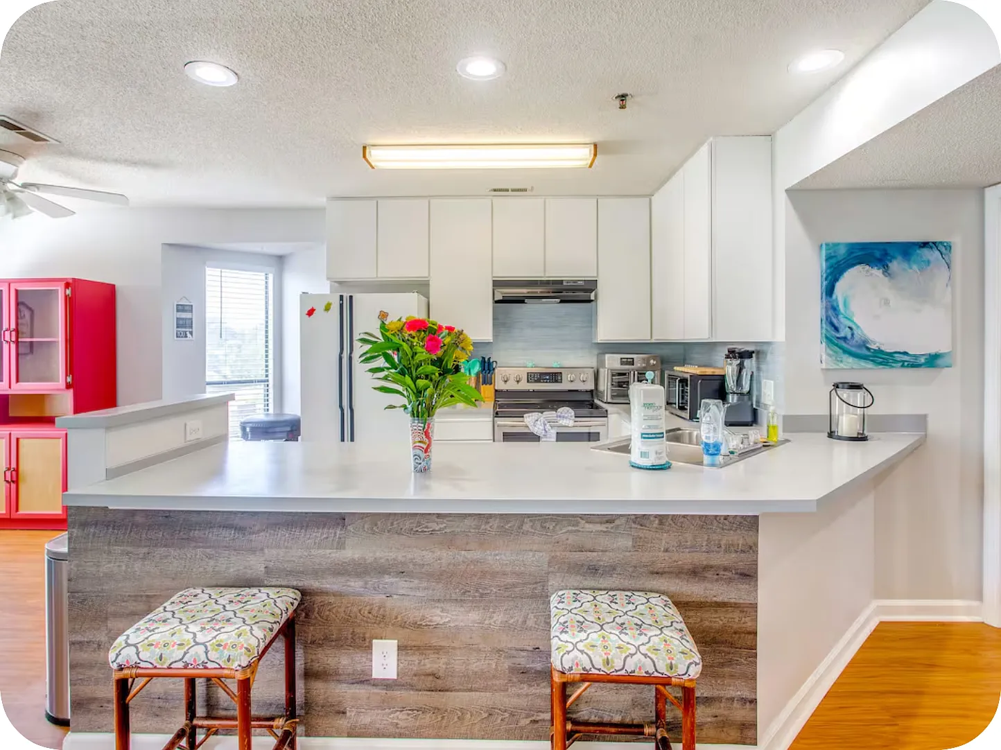 2 bed, 960 sqft, $1,350 — Photo 2