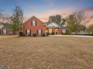 58 Lansing Dr, Ellabell, GA 31308