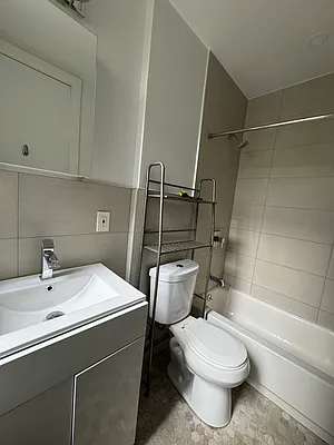 Rented by Pear NYC LLC | media 11