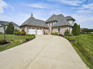 2431 Dover Ln, Racine, WI 53406