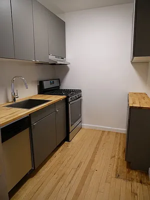 Rented by New Holland Residences | media 31