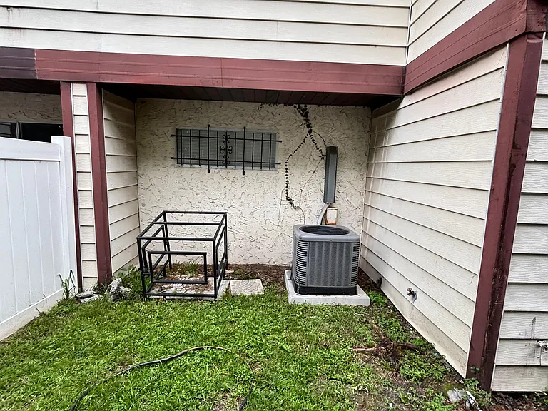 3982 Crayrich Cir #3982 — Photo 6