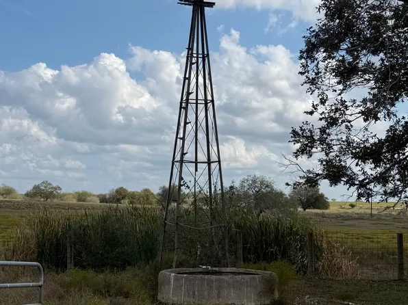 00 Simpson Ranch Rd, Runge, TX 78151