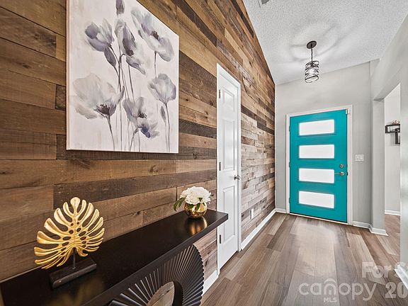 3rd image of 8409 Ewen Cir