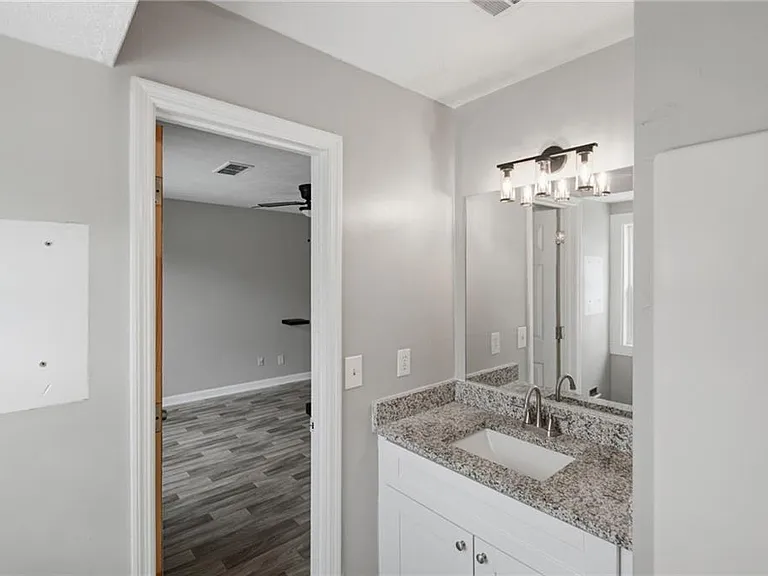 218 Mill Creek Pl — Photo 19