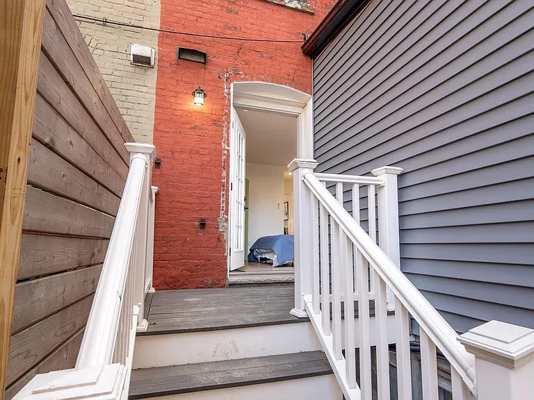 133 Palisade Ave #1 — Photo 9