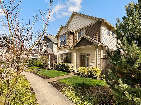 3rd image of 289 NE Sloan Way