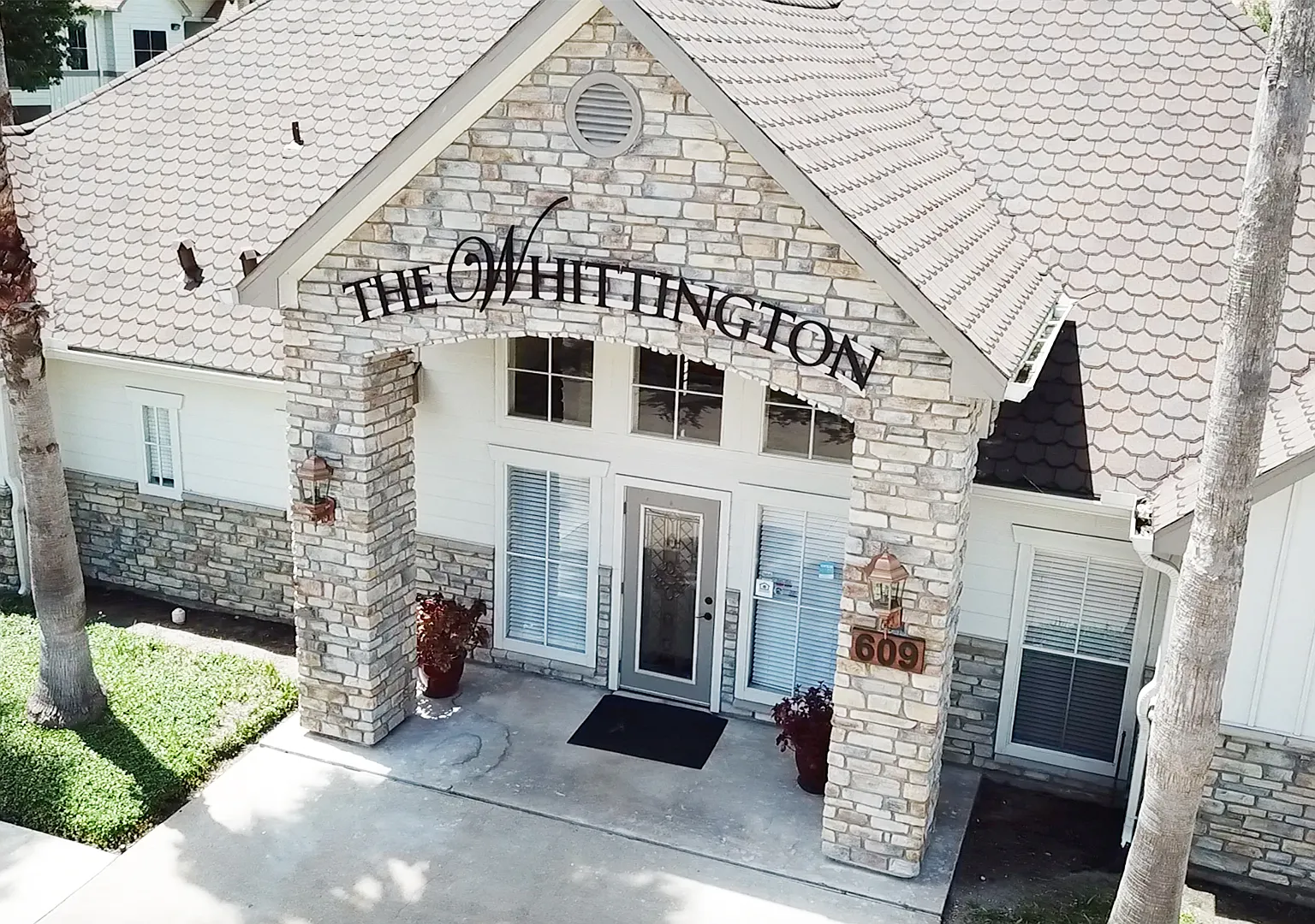The Whittington Apartments — Photo 2
