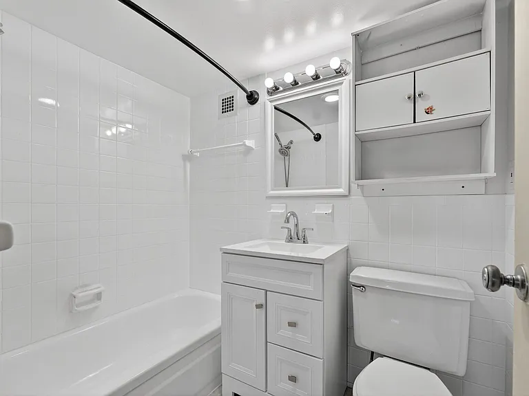 2500 N Van Dorn St #223-1 — Photo 11
