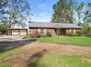 945 Henry Robertson Rd, Dequincy, LA 70633