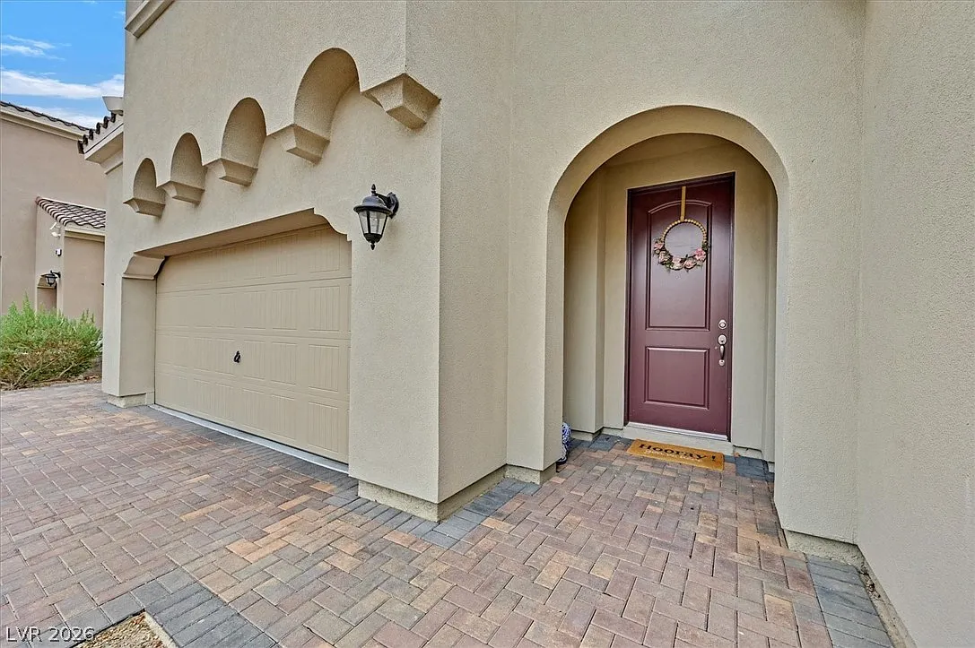Building Photo - 505 Punto Vallata Dr