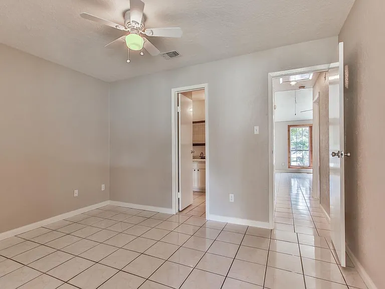 5145 Beaverhollow Dr — Photo 12