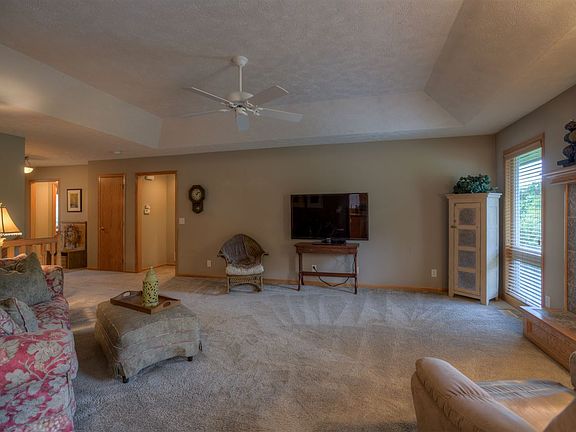 5th image of 10512 Brentwood Dr