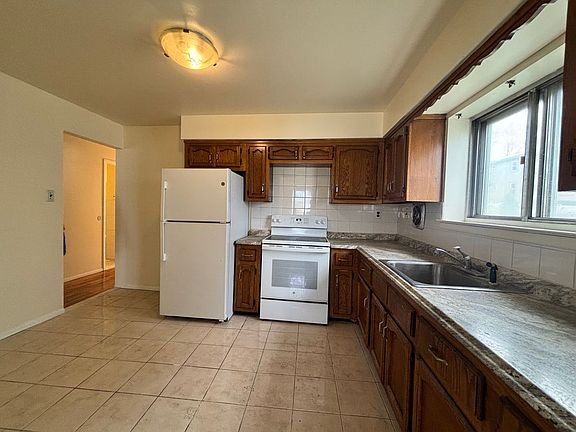 2nd image of 2813 Gunther Ave Floor 2