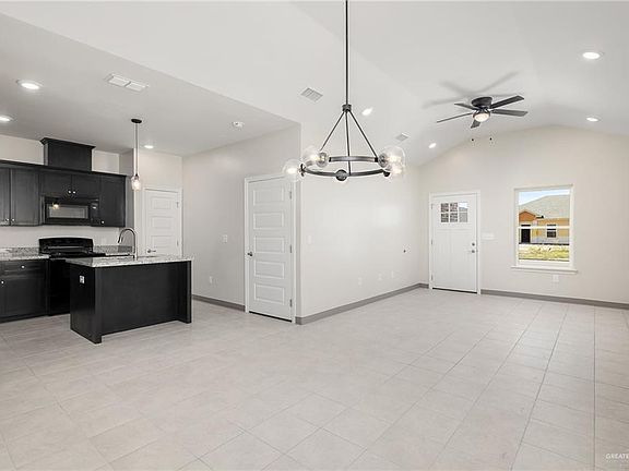4th image of 2525 S Valley Cir #A
