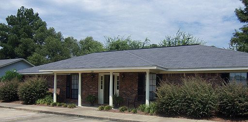 1st image of 124 Park Cir #A