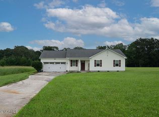 684 Batchelor Rd, Richlands, NC 28574