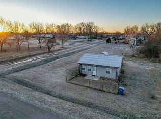112 E Helton Ave, Prue, OK 74060