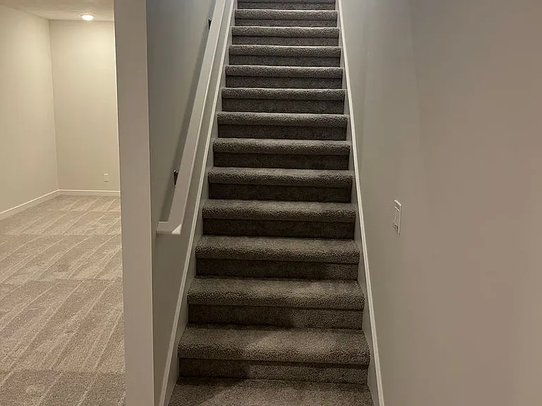12354 Edgewater Dr — Photo 2