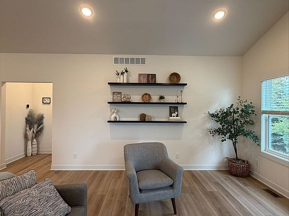 5th image of 3280 Brook Landing Ct