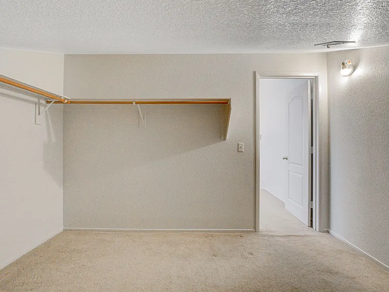 8621 Sierra Cima Ln — Photo 26