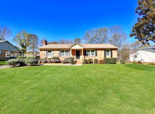 425 Shallowood Ln, Gastonia, NC 28054