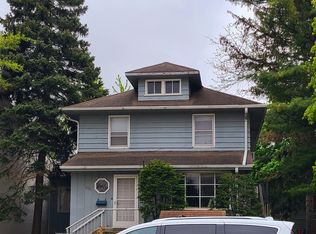 224 W Willow Ave, Wheaton, IL 60187