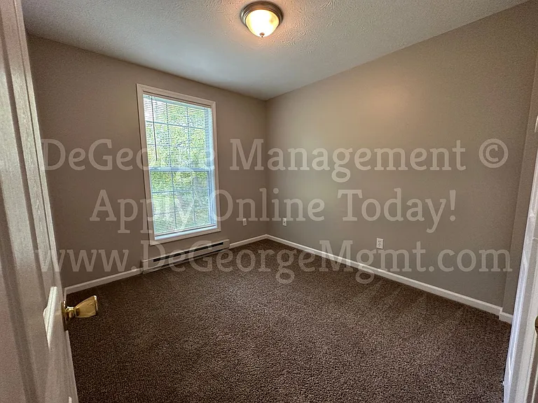Big Tree Apartments — Photo 19