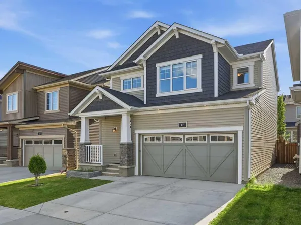 17 E Carrington Mnr NW, Calgary, AB T3P 0Z2