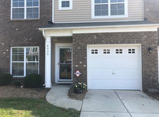 4533 Craigmoss Ln, Charlotte, NC 28278