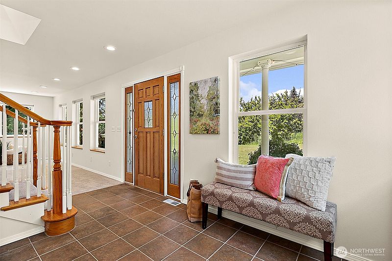 4th image of 26631 204th Avenue SE