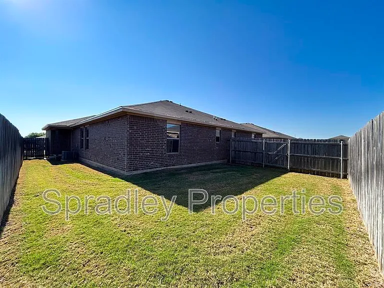 1560 Chance Ct — Photo 13