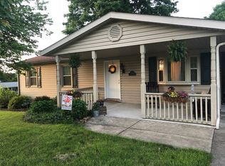 398 Meadow Ln, Parkersburg, WV 26101