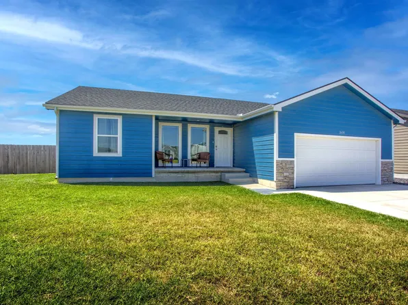 2608 E 23rd St, Hays, KS 67601