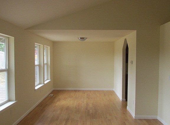 5th image of 9422 175th Street Ct E