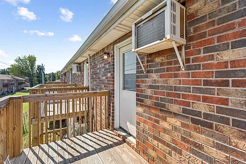Willow Tree Apartments Photo 1