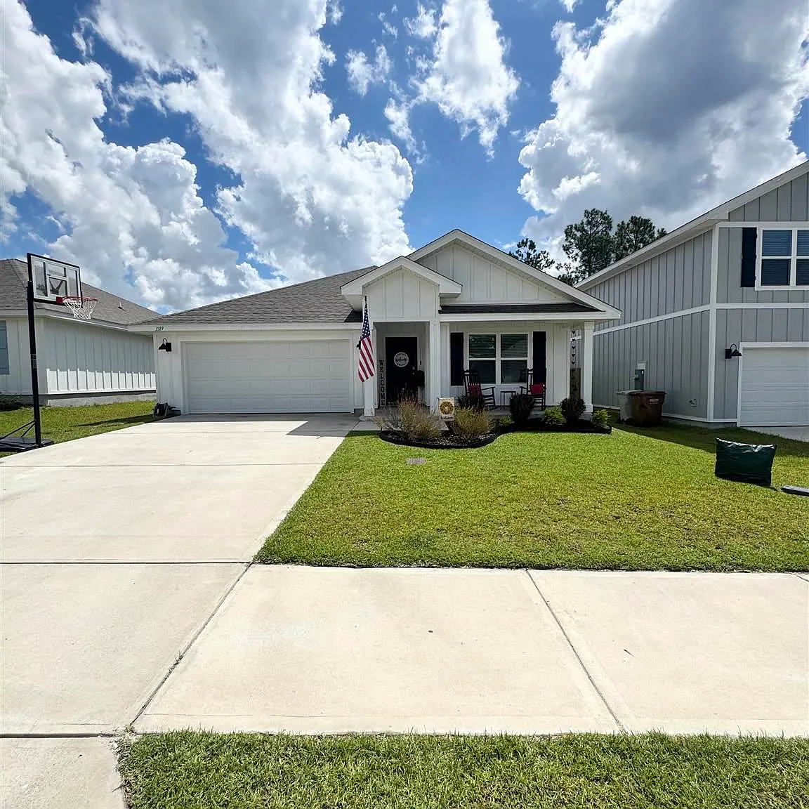 4 bed, 1827 sqft, $2,500 — Photo 1