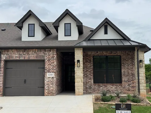 4200 Abbey Park Dr, Edmond, OK 73025