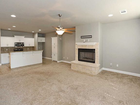 3rd image of 10 Canyon East Pkwy